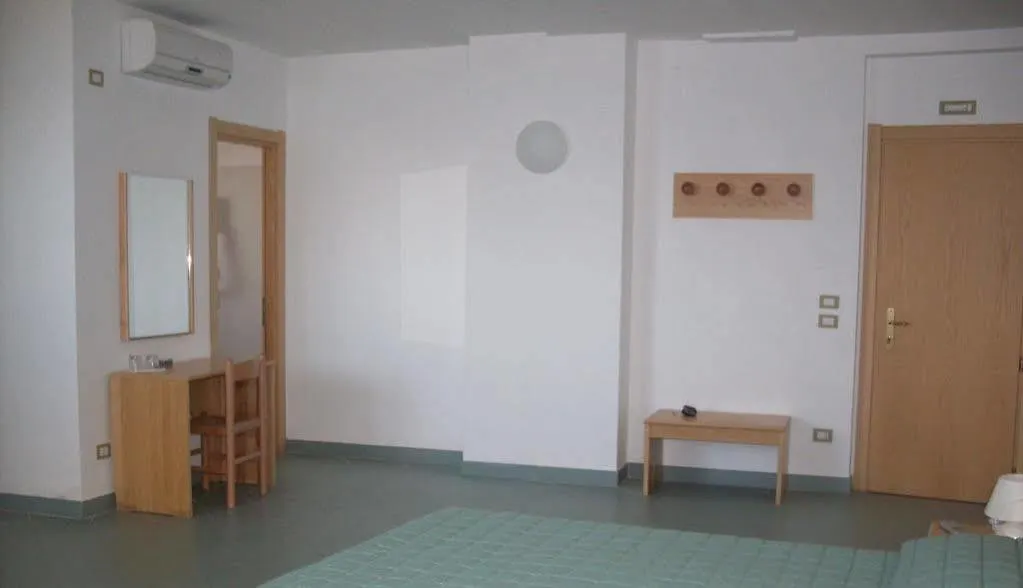 Hotel Soleado Альгеро